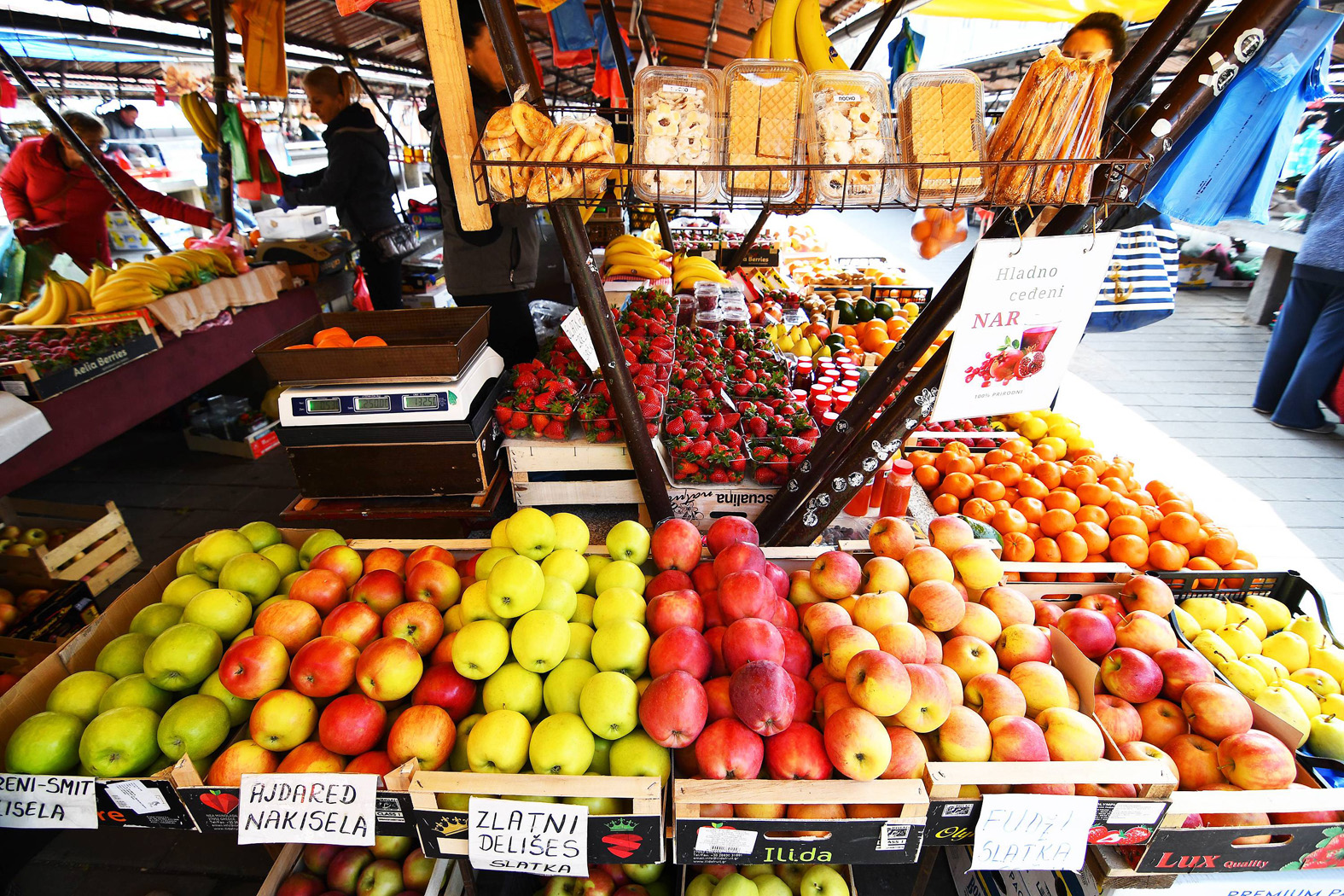 Dan državnosti radno vreme Radno vreme za Dan državnosti i Sretenje: Kako će raditi trgovine, pijace, pošte, parking, gradski prevoz? 3