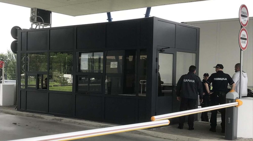 Putnička vozila na granicama čekaju do dva sata, kamioni do pet 1