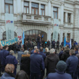 Menadžment "Zastava oružje" najavio punu uposlenost fabrike, u sindikatu sumnjaju u obećanja 5