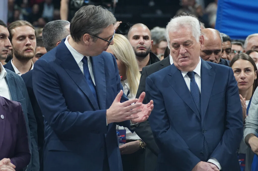 Zašto Vučić opet putuje u Kinu: Pritajena vojna saradnja? 4