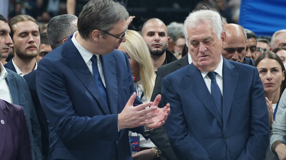 Vučić u gostima kod Tomislava i Dragice Nikolić (FOTO) 1