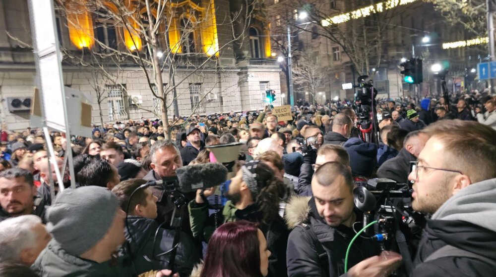 Milivojević najavio i za večeras protest ispred RIK-a: Pozivaćemo ljude svakoga dana da se okupe 1