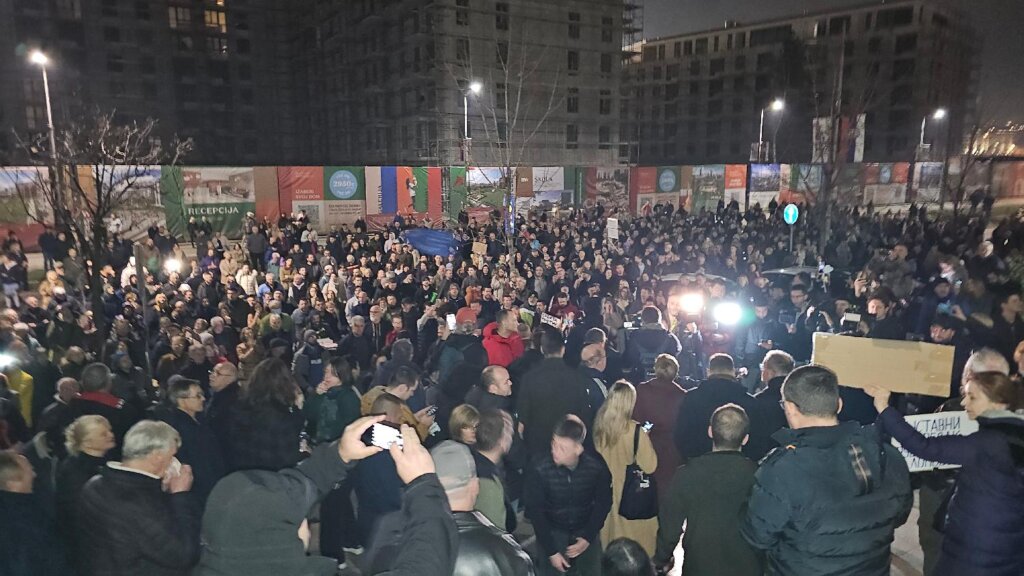 Kako je izgledao deveti protest koalicije „Srbija protiv nasilja“ u slikama (FOTO) 28