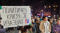 Završen 11. protest koalicije "Srbija protiv nasilja": Ispred RTS-a održan 'Slobodni dnevnik' , ispred RIK-a aplauz za Mariniku (VIDEO, FOTO) 3