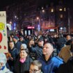 Završen 11. protest koalicije "Srbija protiv nasilja": Ispred RTS-a održan 'Slobodni dnevnik' , ispred RIK-a aplauz za Mariniku (VIDEO, FOTO) 2
