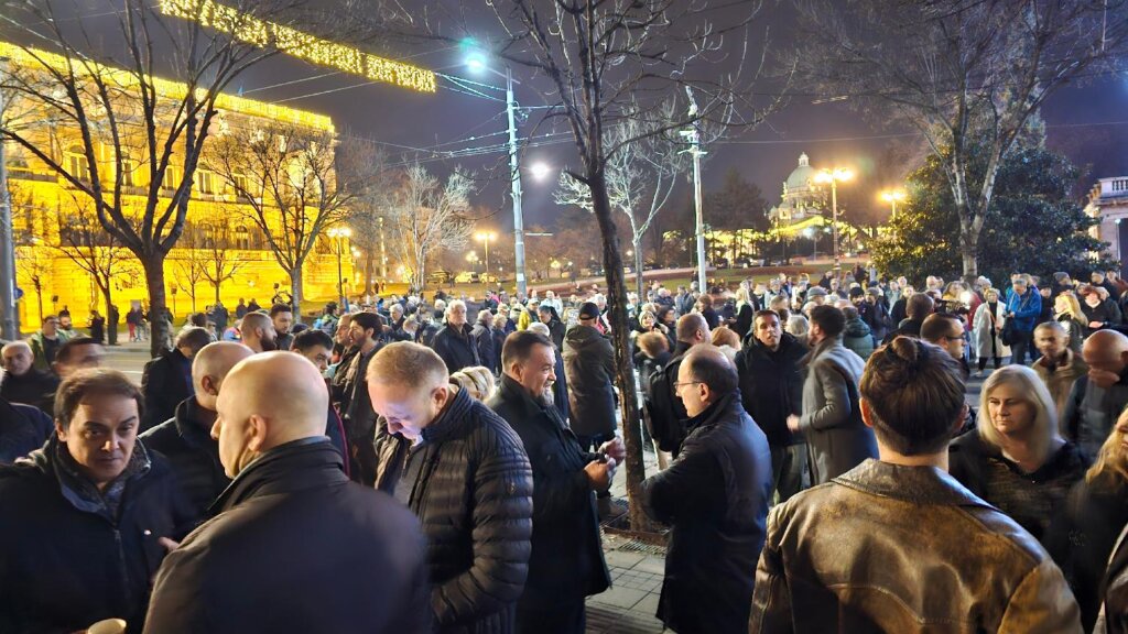 Blokada studenata i protest koalicije Srbija protiv nasilja u fotografijama (FOTO) 27 Blokada studenata i protest koalicije Srbija protiv nasilja u fotografijama (FOTO) 27