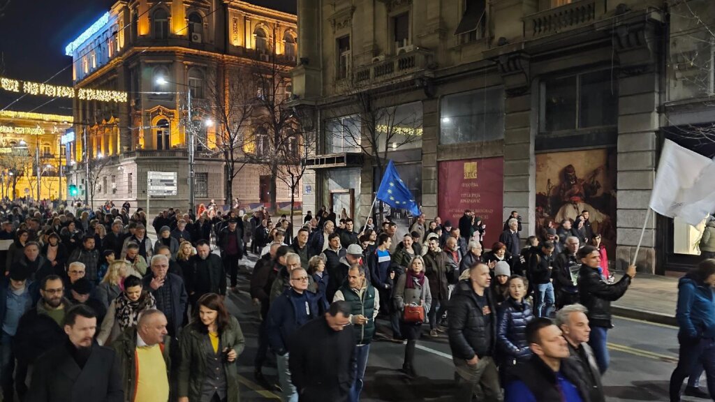 Blokada studenata i protest koalicije Srbija protiv nasilja u fotografijama (FOTO) 23 Blokada studenata i protest koalicije Srbija protiv nasilja u fotografijama (FOTO) 23