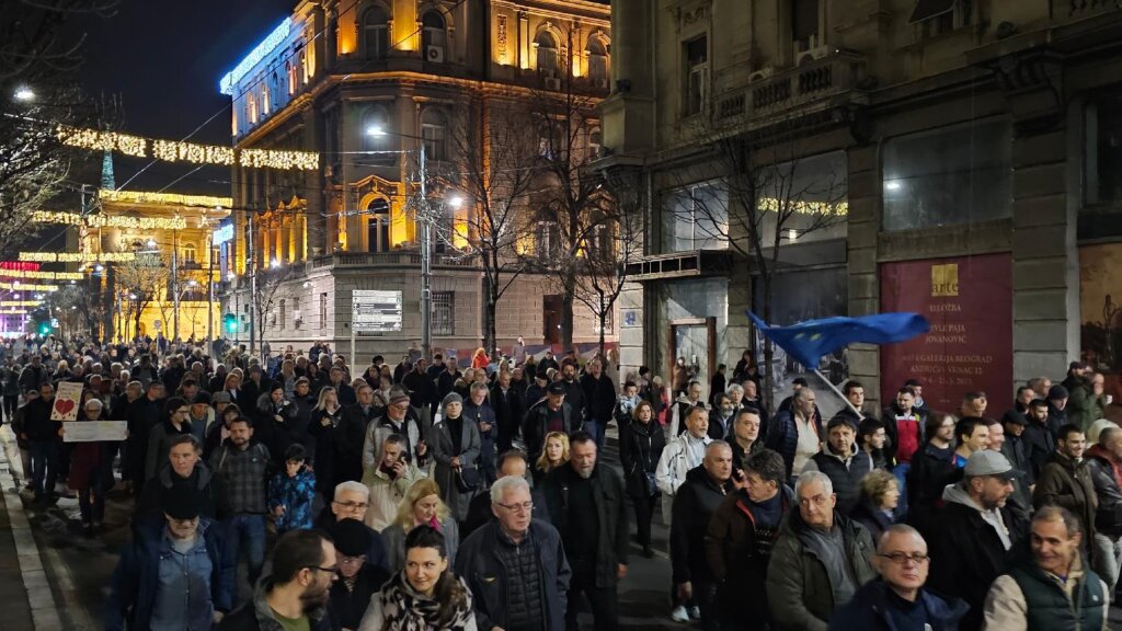 Blokada studenata i protest koalicije Srbija protiv nasilja u fotografijama (FOTO) 22 Blokada studenata i protest koalicije Srbija protiv nasilja u fotografijama (FOTO) 22