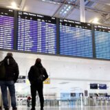 Stotine letova otkazano širom Nemačke zbog snega i ledene kiše 6