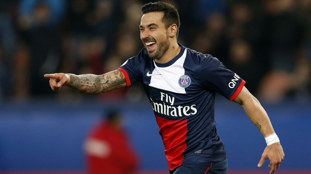 Laveci uboden nožem, oprečne informacije o uzroku napada 1