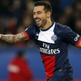 Laveci uboden nožem, oprečne informacije o uzroku napada 1