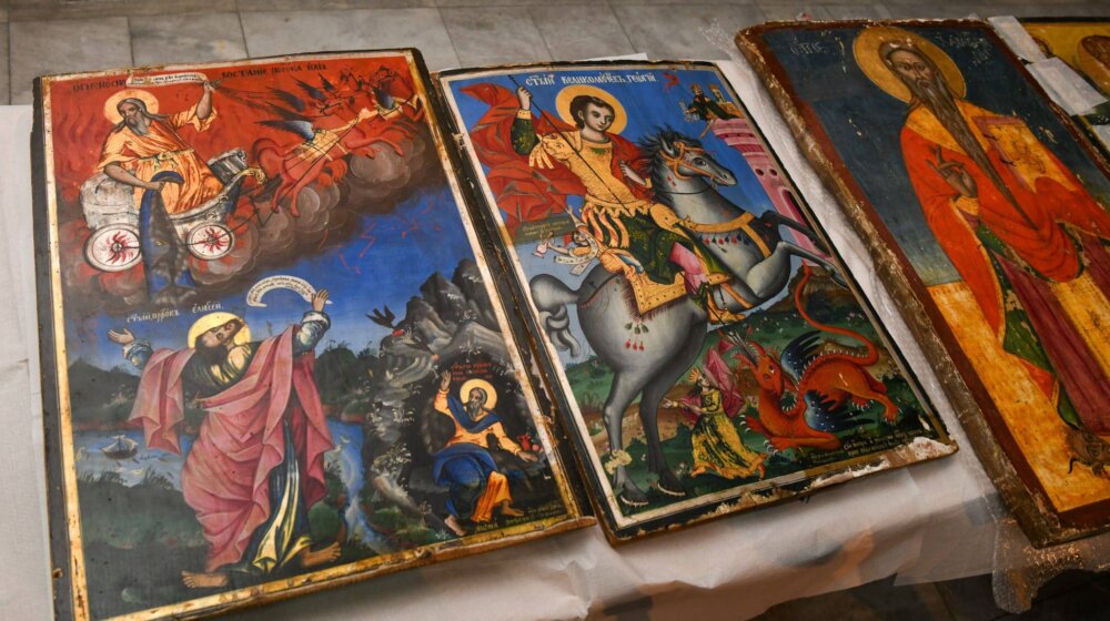 Kovačevski: Istorijski čin vraćanje 20 ukradenih makedonskih ikona iz Albanije 1