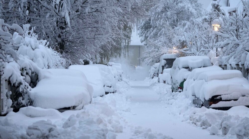 Minhen paralizovan zbog snega, prekidi vazdušnog i železničkog saobraćaja 1
