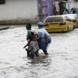 U poplavama u centralnom Kongu poginulo najmanje 17 ljudi 9