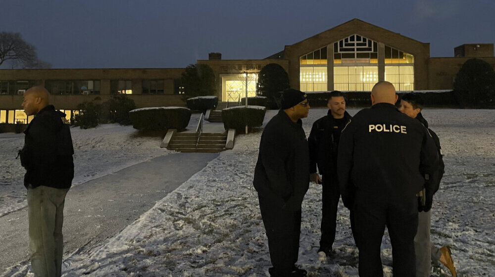 Uhapšen čovek koji je pucao ispred sinagoge u SAD 1