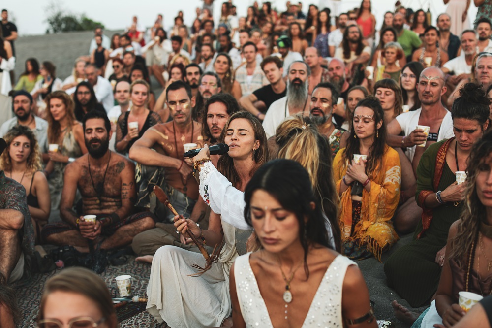 Moć Mladog Meseca i neverovatni ekstatični ples po prvi put stižu u Novi Sad 1