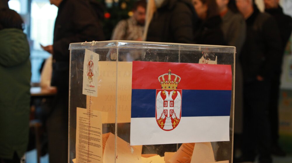 Čačak: Dveri i Grupa građana Ivana Ćalovića predali izborne liste za lokalne izbore 11