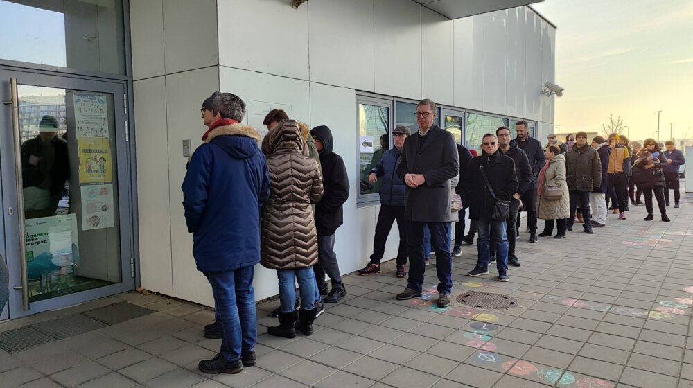 Krađa vidljiva kao autobusi 1