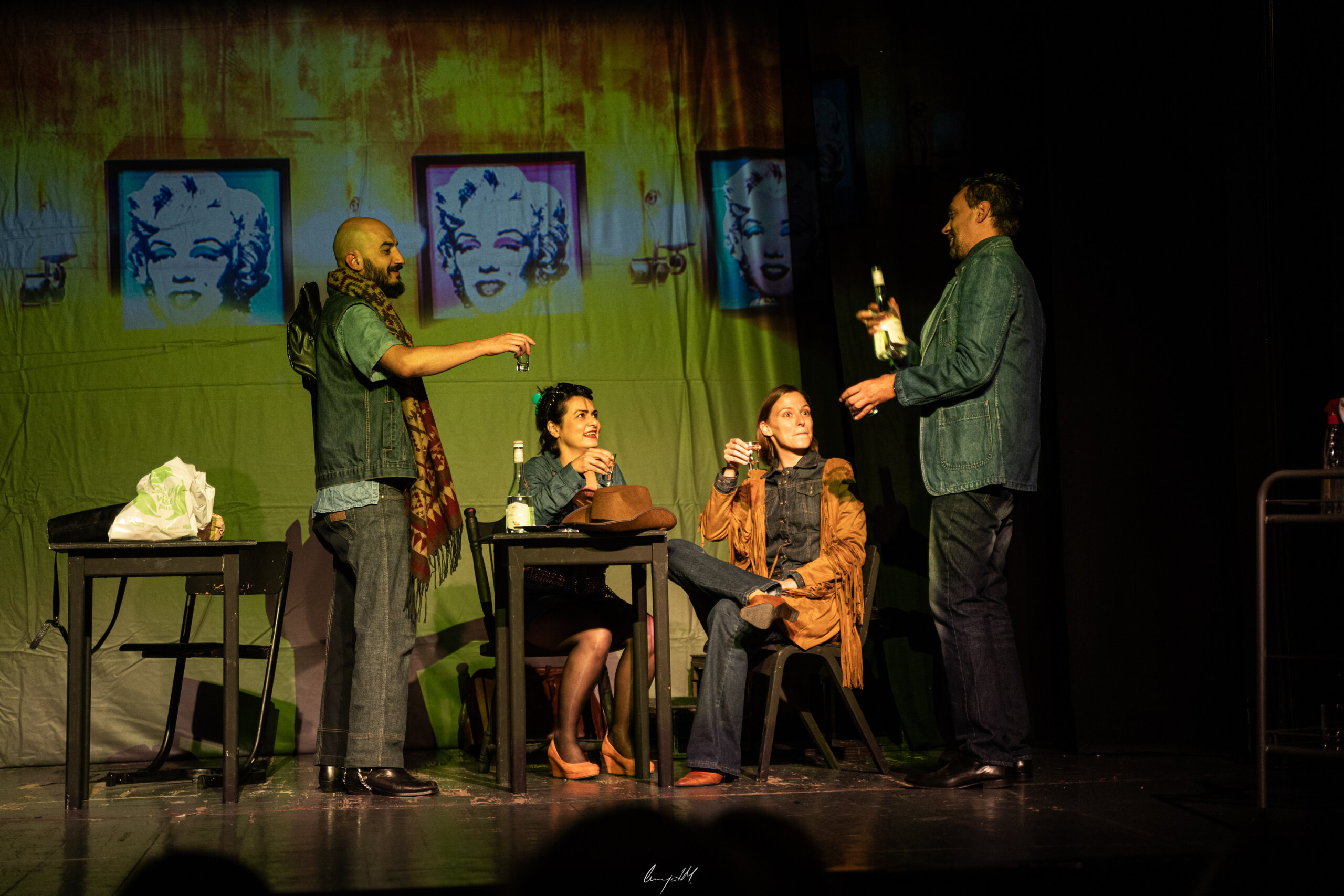 Jelena Bogavac: U našem društvenom sklopu koji je ceo zaključan u nasilju, biti žrtva je nešto najnormalnije, s tim se živi 3 Jelena Bogavac: U našem društvenom sklopu koji je ceo zaključan u nasilju, biti žrtva je nešto najnormalnije, s tim se živi 3