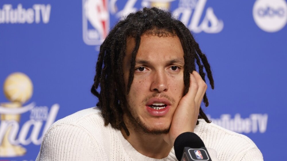 Košarkaš Denvera Eron Gordon menja broj na dresu u čast brata Drua 1