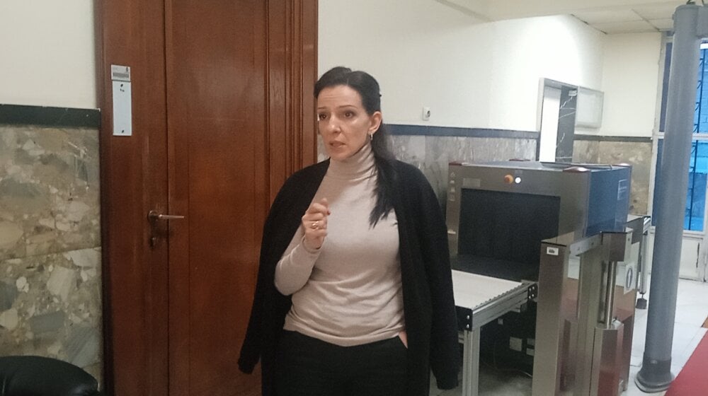 Marinika Tepić, posle četiri dana štrajka glađu, od danas pod nadzorom lekara 1