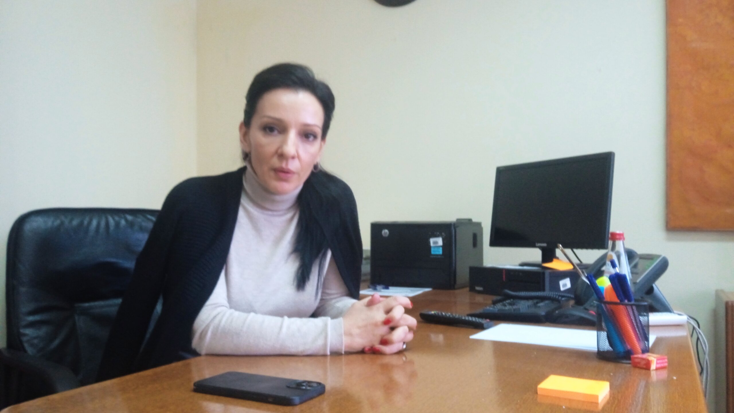 "Štrajk glađu nije nikakva patetika i performans": Novinar Danasa kod Marinike Tepić u poslaničkom klubu 2