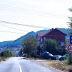 Kosovo: Dvoje direktora srpskih škola osumnjičeno za posedovanje oružja i uništavanje arhivske građe 10