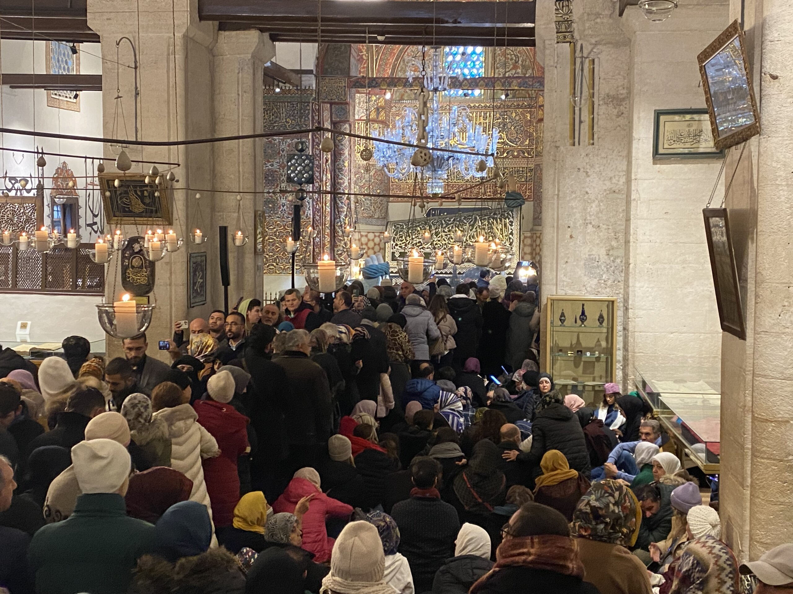 Reporterka Danasa u turskoj Konji: Ljubav prema Rumiju, mistični ples “vrtećih” derviša i hrana “prste da poližeš” (FOTO, VIDEO) 2 Reporterka Danasa u turskoj Konji: Ljubav prema Rumiju, mistični ples “vrtećih” derviša i hrana “prste da poližeš” (FOTO, VIDEO) 3