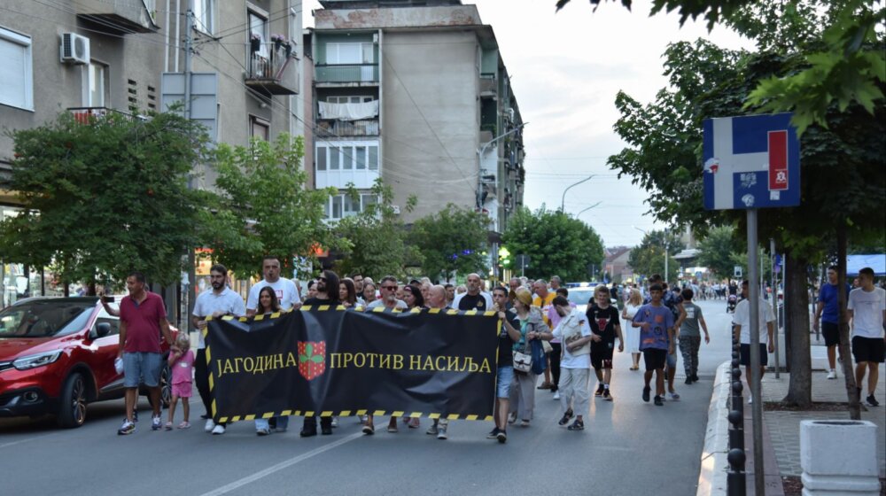 Podrška Jagodine protiv nasija studentima u Beogradu večeras na Trgu kod fontane 1