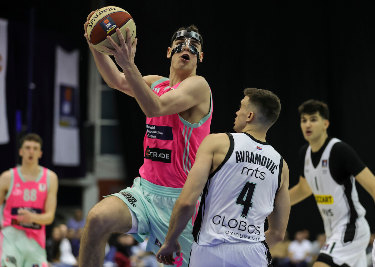 Mladi zanemareni u evroligaškoj trci za što boljim rezultatima: Može li Nikola Topić da popravi sliku zapaženom ulogom u Crvenoj zvezdi? 2