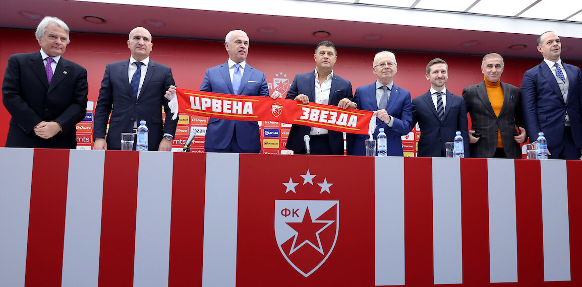 Zvezda zvanično predstavila Vladana Milojevića: Supermen stigao na "Marakanu" 3