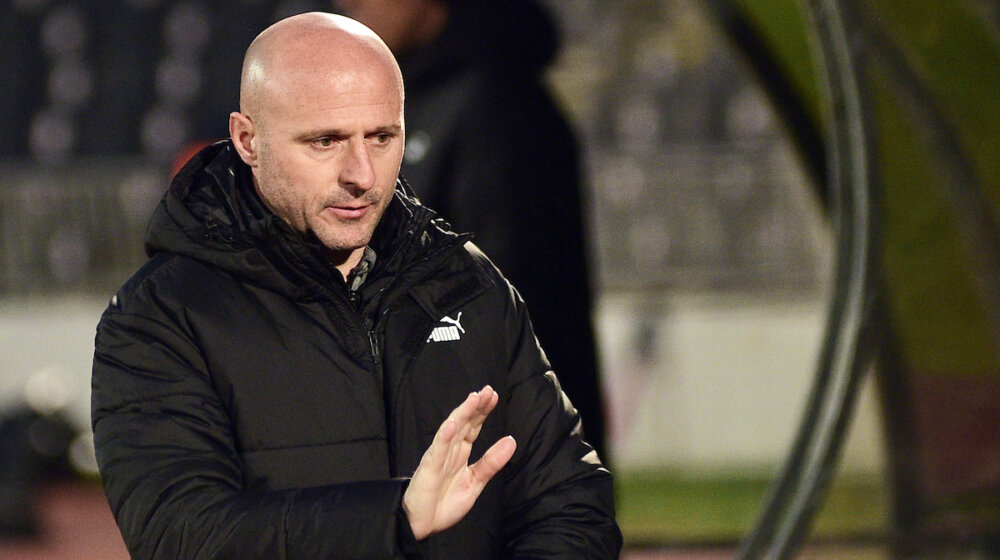 Partizanov televizor gubi sliku i krči mu ton, ali Duljaj uverava da nema krize: Za večiti derbi motiv i iz košarkaških utakmica crno-belih 1