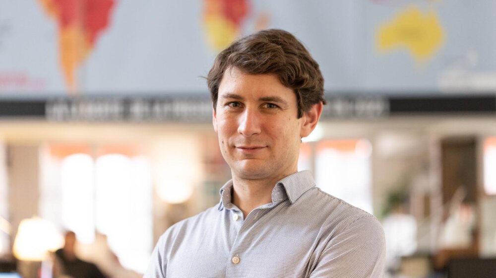 Vlast u Srbiji gura nezavisne medije u jednoumlje: Pavol Szalai iz Reportera bez granica za Danas 1