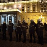 Slobodna Bosna: Žandamerija brutalno razbila demonstracije u Beogradu, neverovatan istup Vučića 7