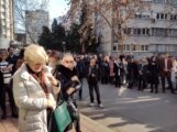 U Kragujevcu priveden advokat na protestu zbog napada policajca na njihovog kolegu: Gore je bilo samo kad su nas komnisti streljali, poručili kragujevački branioci (FOTO) 9