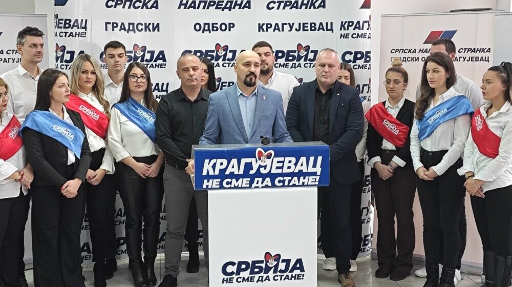 Dva odbornička kandidata sa liste „300 Kragujevčana” prešli u SNS 1
