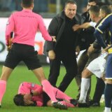 Pretučeni turski sudija izašao danas iz bolnice: Uhapšeno šest osoba, vlasnika Ankaragučua izbacuju iz partije 9