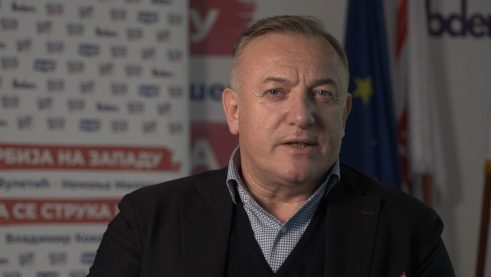 vladimir kovačević "U Srbiji su i groblja postala biračka mesta": Kako tumačiti pozive za glasanje koji su stigli na adresu preminulih novinara? 4