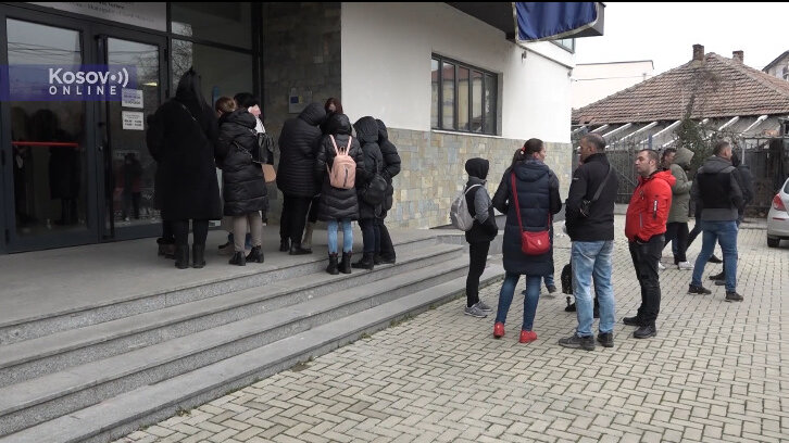 Građanima na severu Kosova onemogućeno da predaju zahteve za razrešenje gradonačelnika (VIDEO) 1