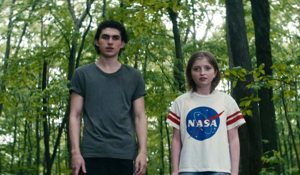 Leave the world behind 