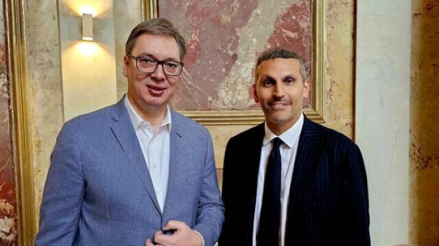 Aleksandar Vučić i vlasnik Mančester sitija zajedno gledaju meč na stadionu “Rajko Mitić”: Haldun je veliki prijatelj Srbije 1