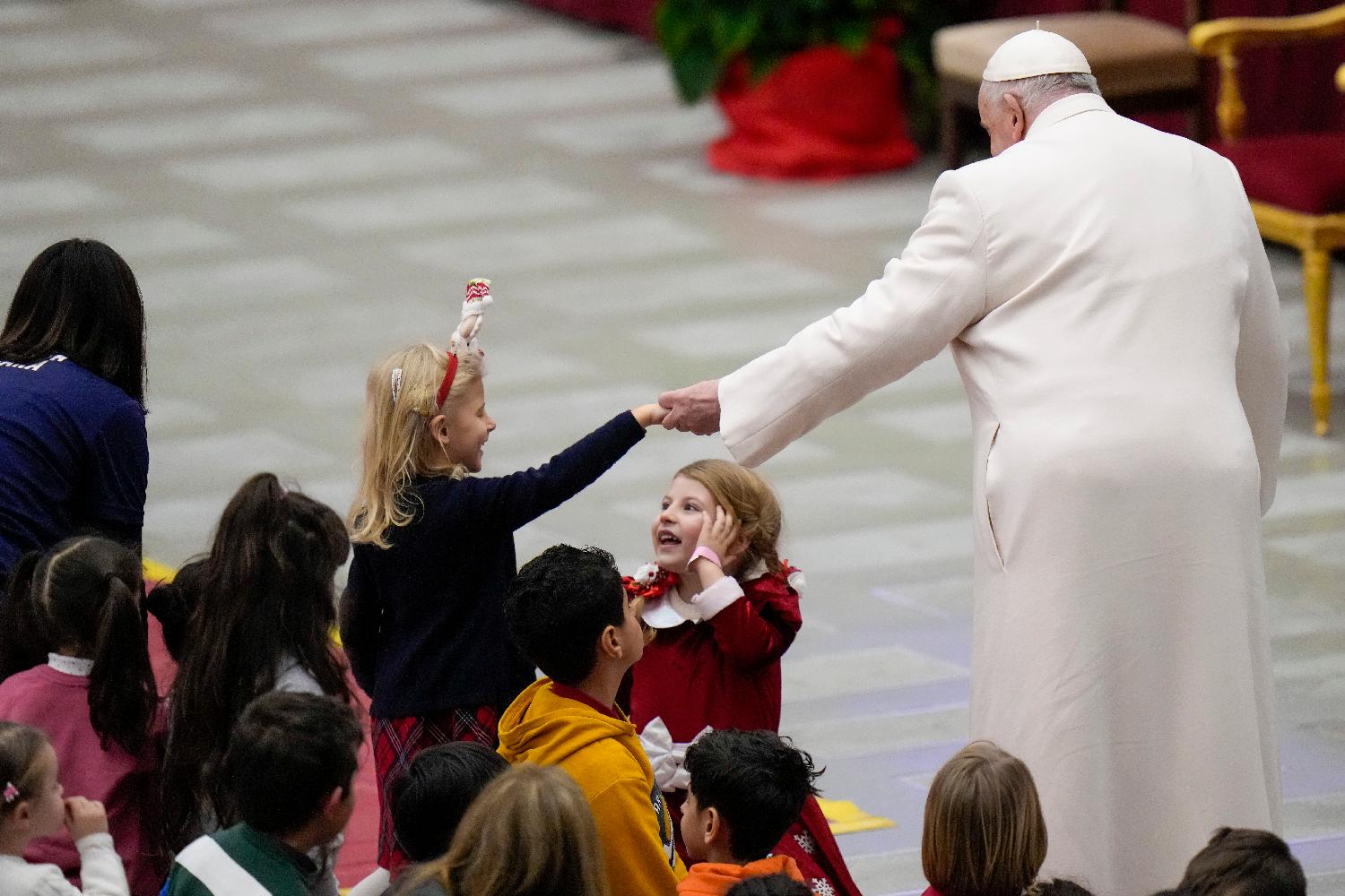 Papa Franja obeležio 87. rođendan (FOTO) 4 Papa Franja obeležio 87. rođendan (FOTO) 4
