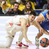 Čišćenje u svojoj kući pa u goste kod beogradskog podstanara: Dok Crvena zvezda plaća cenu sopstvenih promašaja, Makabi se odomaćio u "Pioniru" 6