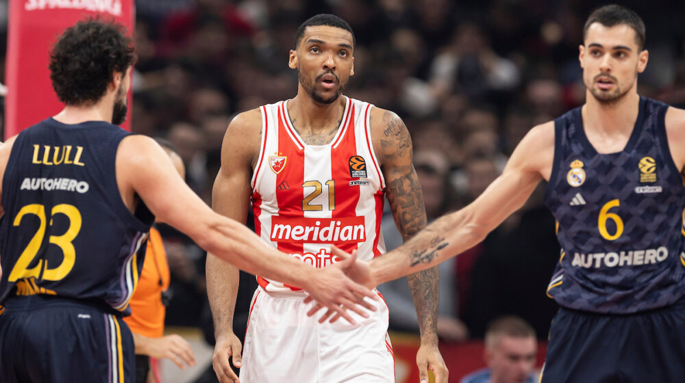 Trener crveno-belih posle poraza protiv evropskog prvaka: Jedino dobro što smo primili 72 poena 1