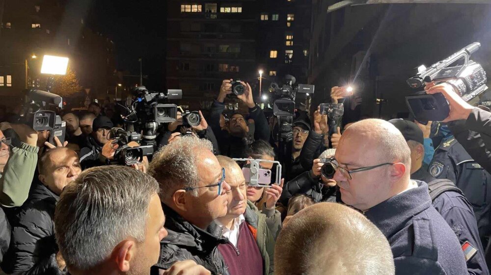 Šta je iz MUP-a odgovoreno advokatu Niniću o broju prijavljenih prebivališta državljana BiH u Beogradu? 1