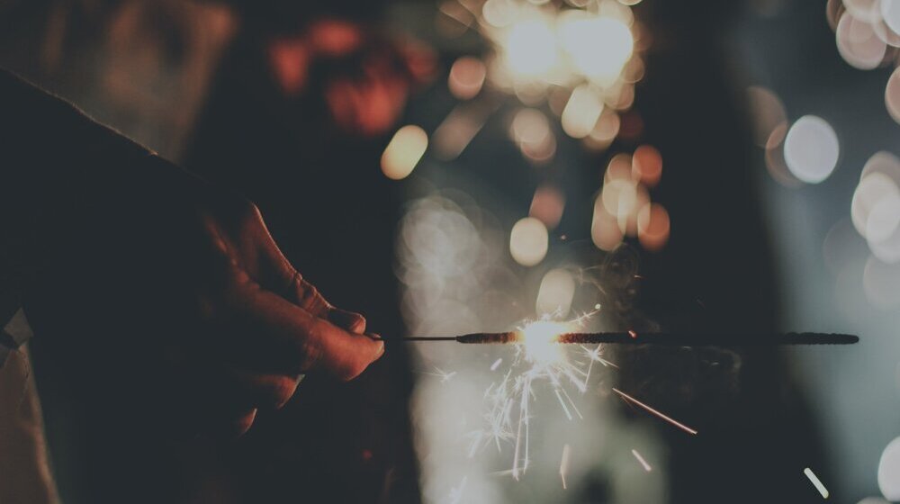 "Jedva čekamo polovinu januara i kraj euforije": Kako se u domovima osoba sa autizmom nose sa prazničnom bukom? 1