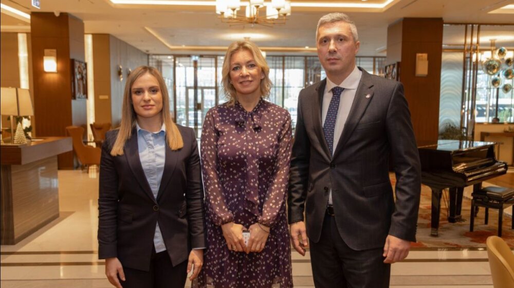 Boško Obradović i Milica Đurđević Stamenkovski razgovarali sa Marijom Zaharovom 1