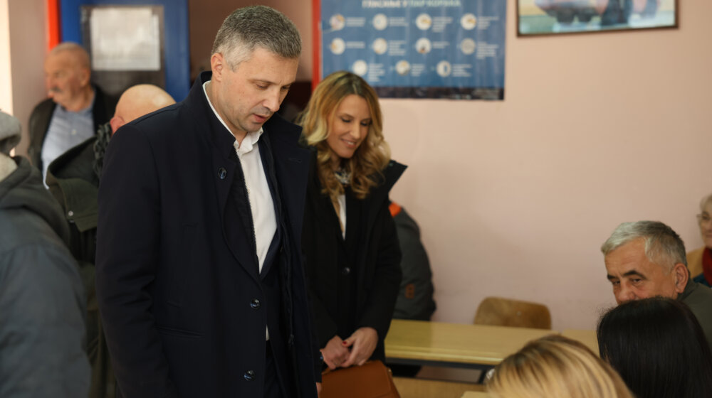 Dveri podnele zahteve za poništavanje izbora na šest biračkih mesta u Čačku 1