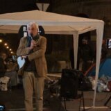 Božo Prelević održao predavanje na blokadi: Šta da radite ako vas privedu (VIDEO) 3