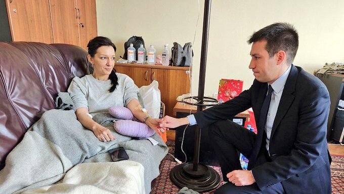 Dobrica Veselinović posetio Mariniku Tepić: Moramo pobediti 1